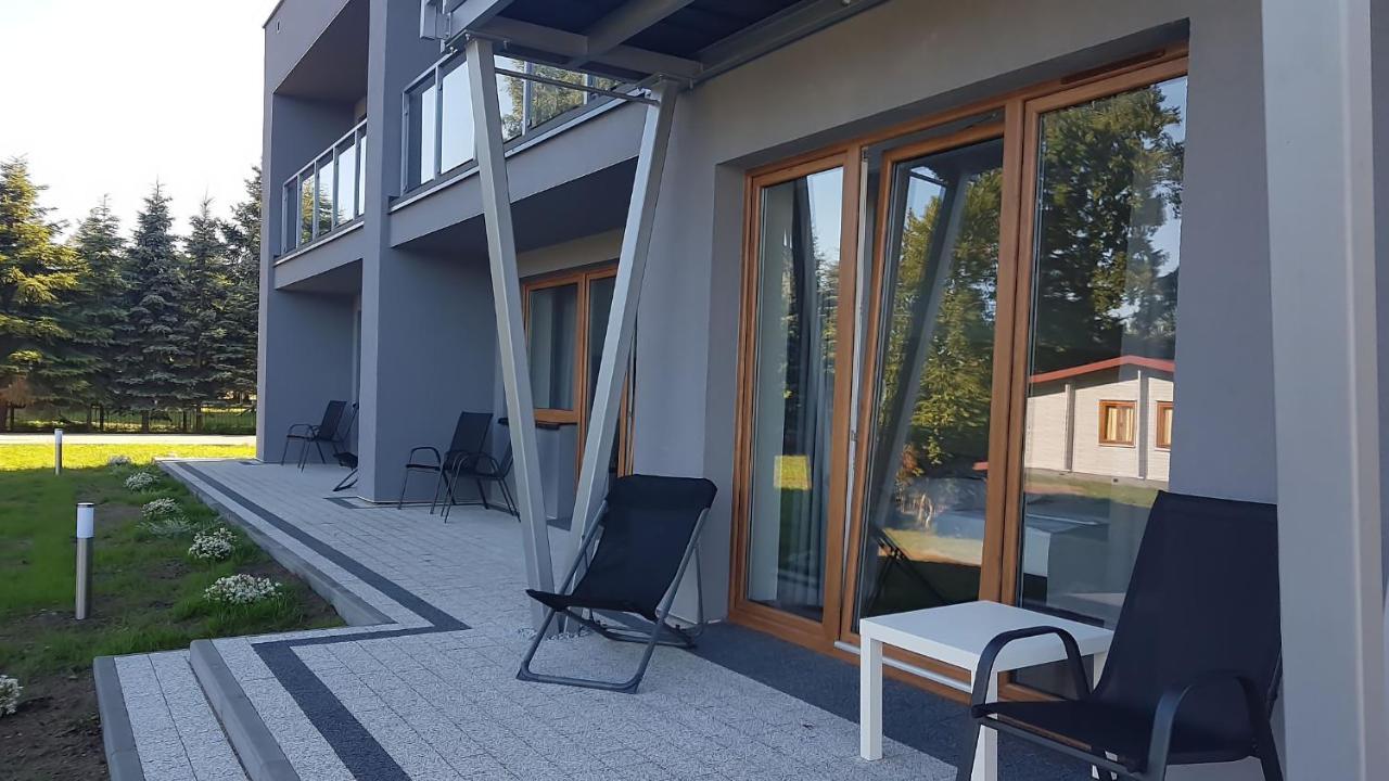 Wodnik Uslugi Hotelarskie, Apartamenty Рови Екстериор снимка