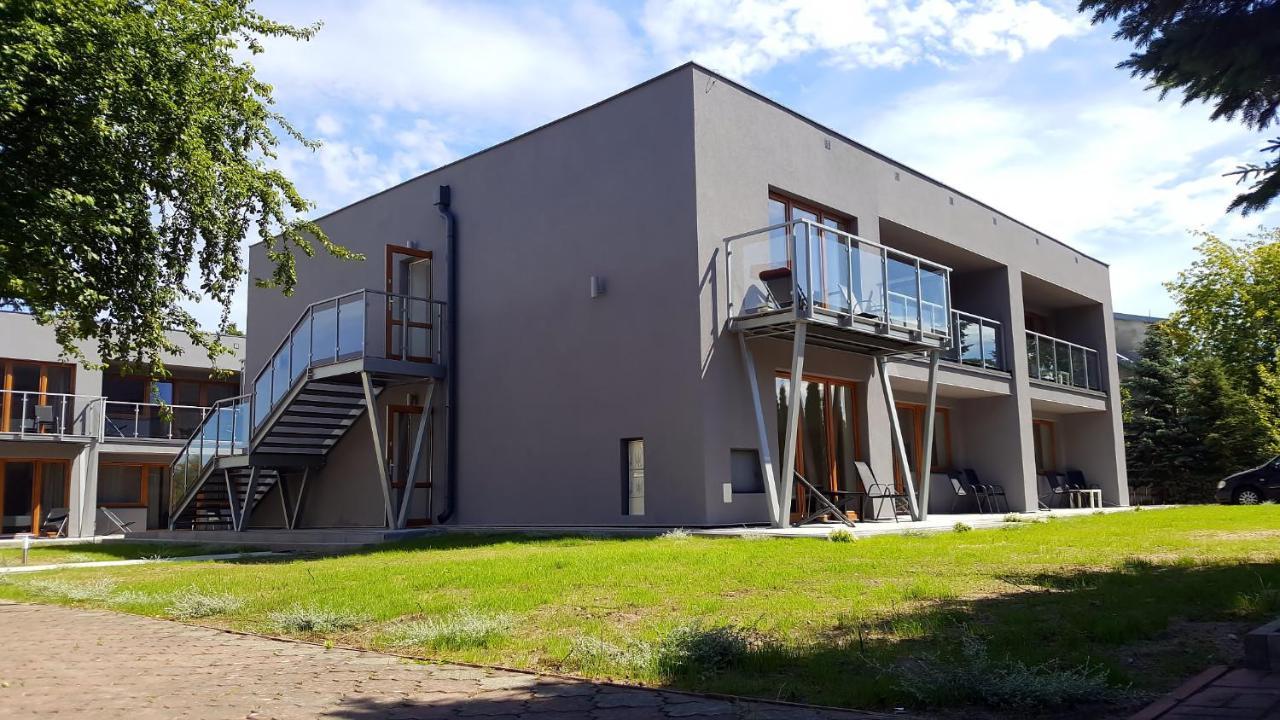 Wodnik Uslugi Hotelarskie, Apartamenty Рови Екстериор снимка