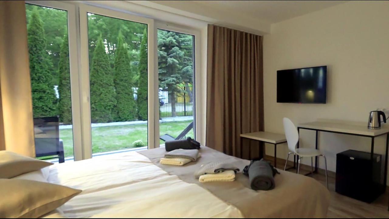 Wodnik Uslugi Hotelarskie, Apartamenty Рови Екстериор снимка